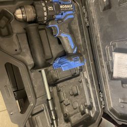 Kobalt 24 V Drill With Charger, Battery And Case