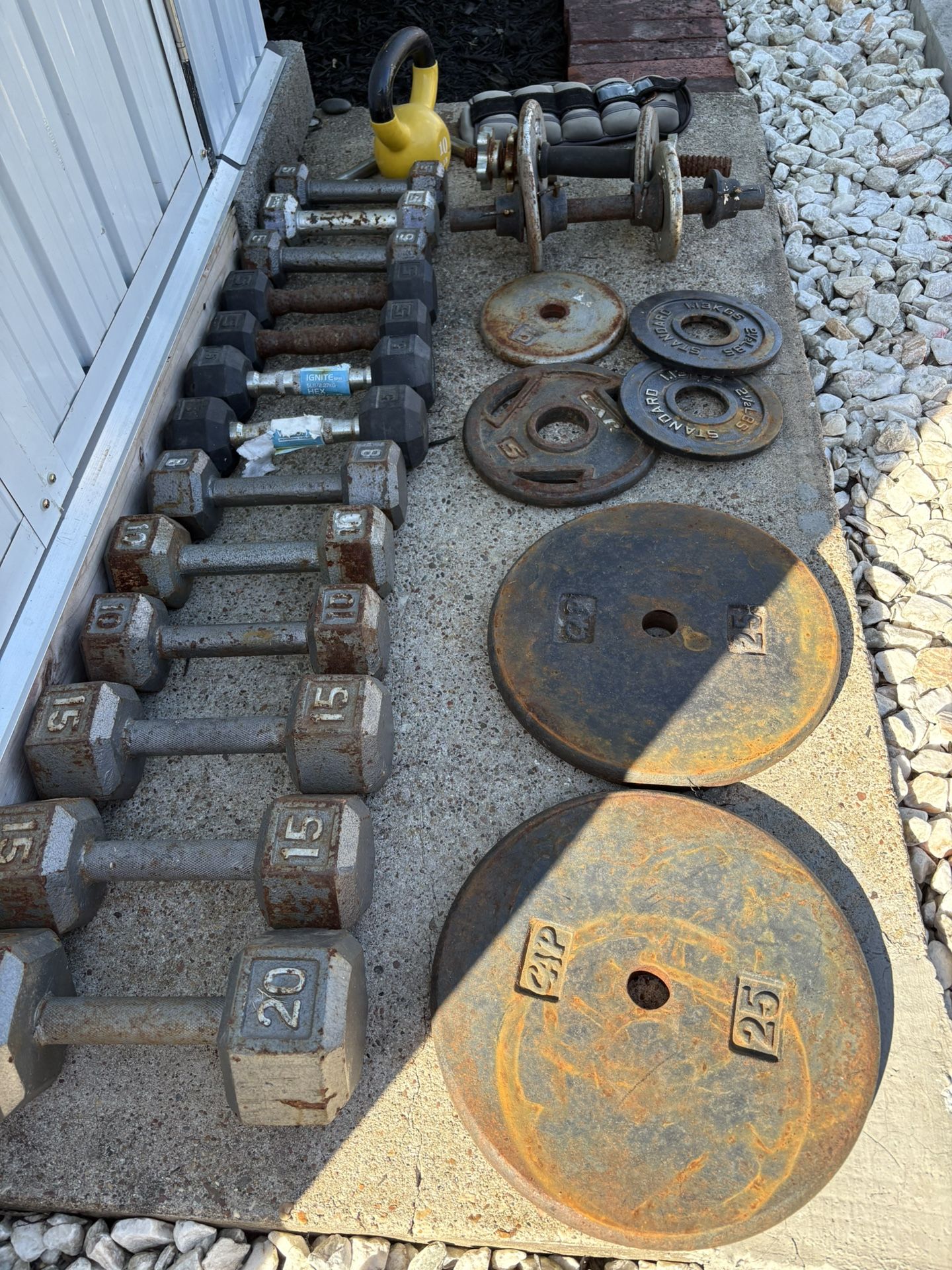 Dumbbell And Weight All For $90 Selling All Together 