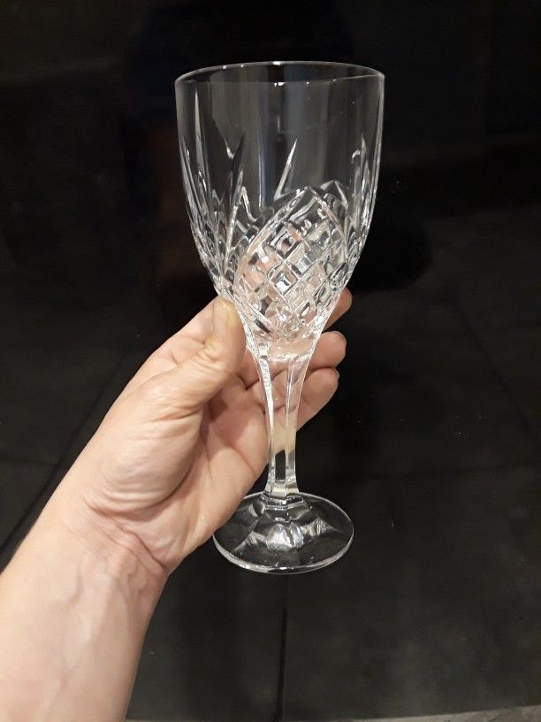 4 Matching Crystal Wine Glasses