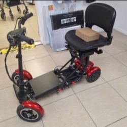 All-Terrain 4-Wheel Foldable Electric Scooter