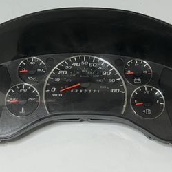 2008 Through 2010 Chevrolet Express And GMC Savana Van Gauge Cluster