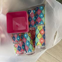 Christmas Themed With 8 Glasses And Four Bowls