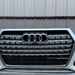 AUDI Q7 2017 2018 2019 FRONT BUMPER ORIGINAL WHITE