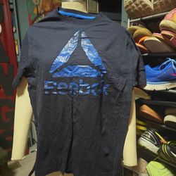 Mens REEBOK NAVY TSHIRT SIZE MEDIUM