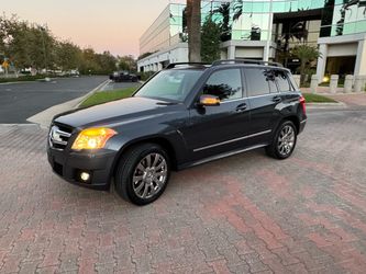 2011 Mercedes GLK 350 excellent condition