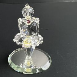 Vintage 1980’s Ballerina figurine Crystal palace