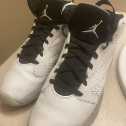 JORDAN WHITE HIGH 