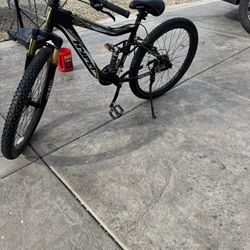 Men’s 27 Inch Bike 30$ Broken Chain 