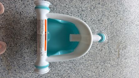 Bathtub seat