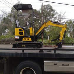 New Mini Excavator 6000$