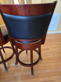 Bar/island stools