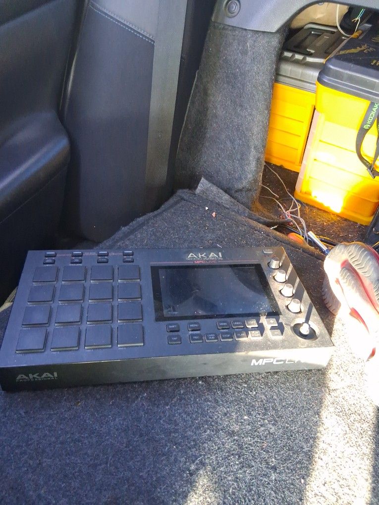 Akai Live STUDIO MPC Studio Wifi Bluetooth Ready