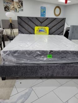 King Sizes bed with Mattress