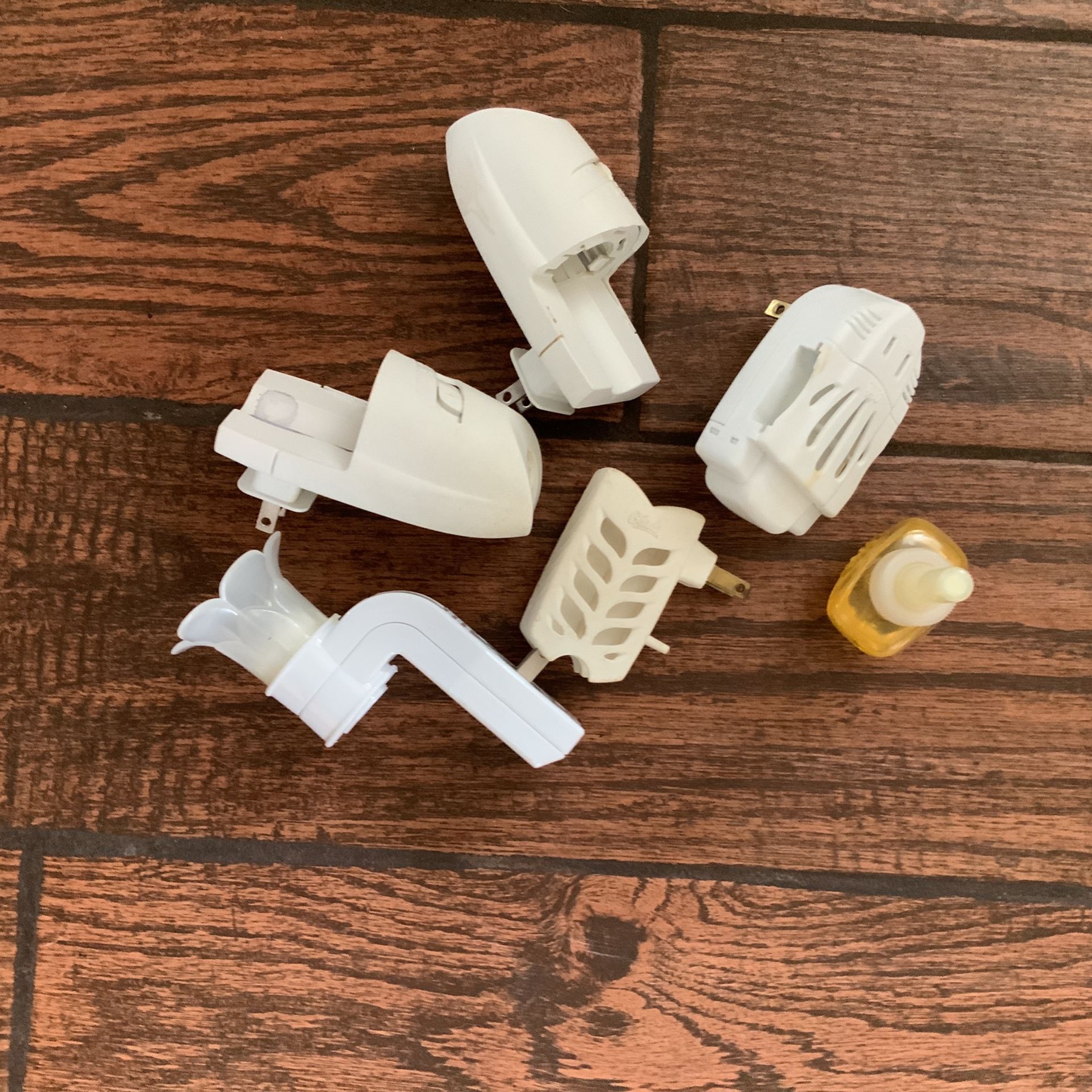 FREE SCENTED PLUG INS