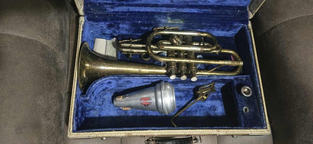 VINTAGE, BESSON TRUMPET MADE IN LONDON $155