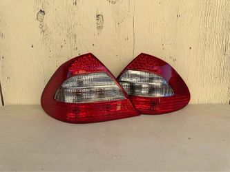 03-06 Mercedes E Class W211 LED OE Style Tail Lights