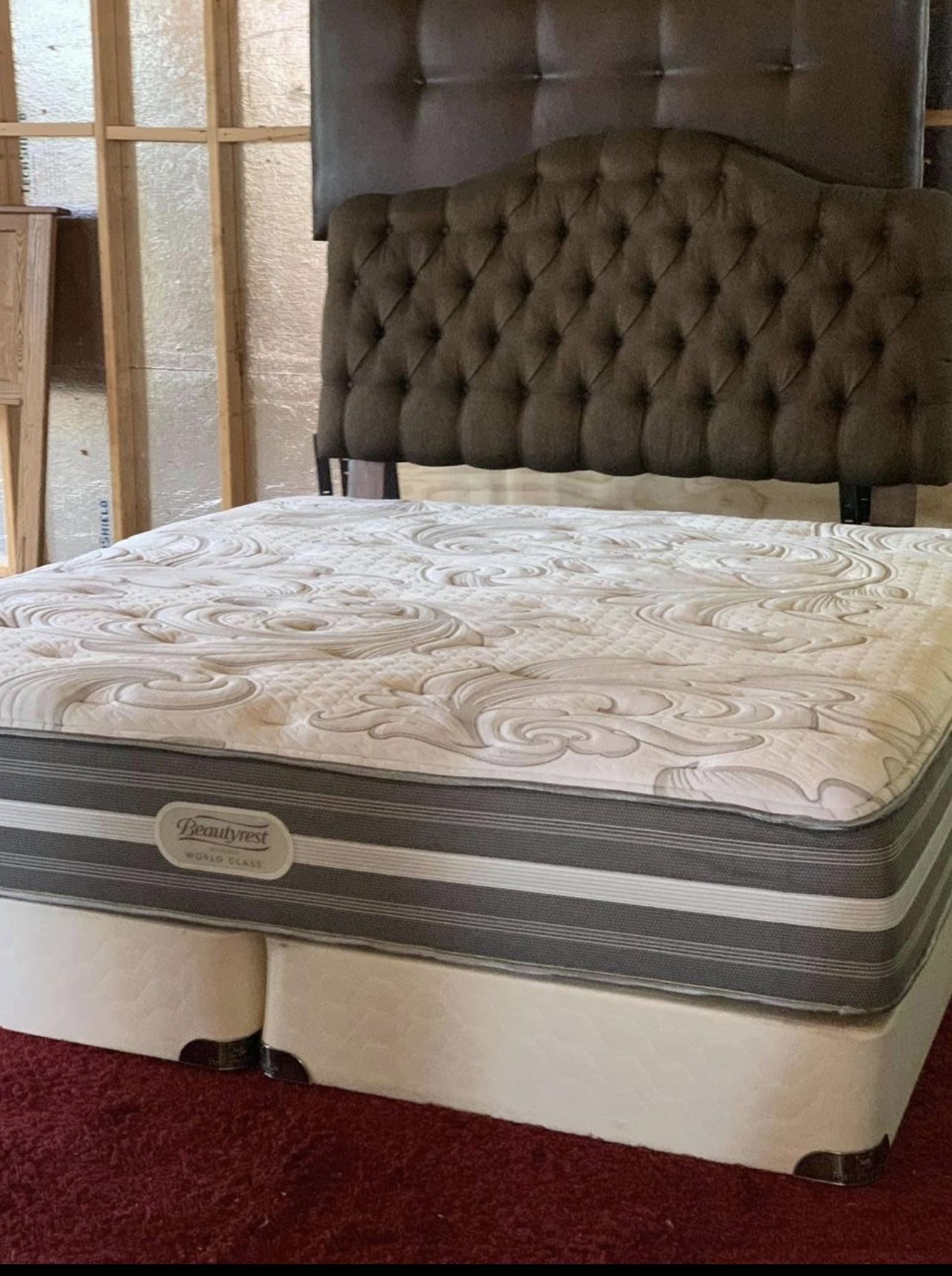 USED KING SIZE BEAUTYREST MATTRESS WITH BOX SPRING DELIVERY AVAILABLE
