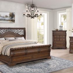 B7000 - 4pc or 5pc Bedroom Set - Queen, King **NEW ARRIVAL**