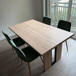 Modern Wood Dining Table + 4 Chairs – Excellent Condition