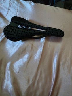 Carbon Saddle, for Road Bike, Mt Bike, Fixi, etc.