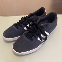Sneakers Women Size 10
