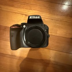 Used Nikon D3300