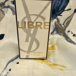 Y Es Saint Laurent Libre