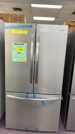 Frigidaire Standard depth 18.8 cuft3 Door 36 in wide with ice maker Smudge-Proof stainless steel Energy Star certified-1 year warranty