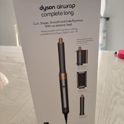 Brand new Dyson Airwrap Complete Long in Nickel/Copper.