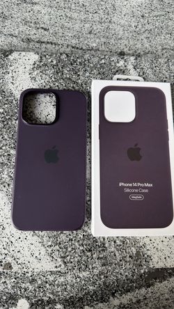 iPhone 14 Pro Max Purple Silicone Case MagSafe