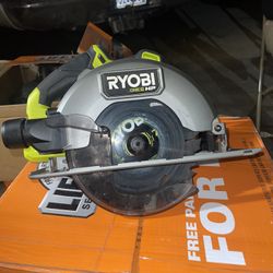Ryobi One+ HP 18V Brushless Cordless 7-1/4in. Circular Saw (Tool Only)