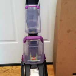 NEW cond  BISSEL SWIVEL DEEP CLEANING SHAMPOO SYSTEM   , WORKS EXCELLENT. XSS, IN THE BOX 