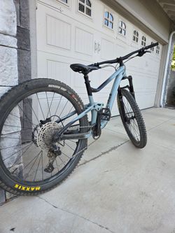 2024 giant trance M *open to negotiate and trades