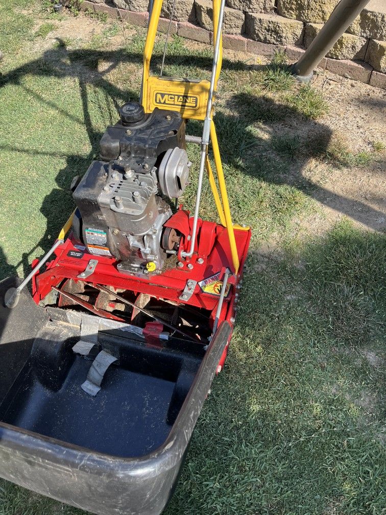 McClane 20-3.5RP-7 walk-behind mower for Sale in Bonita, CA - OfferUp