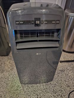LG 12,000 BTU Portable Air Conditioner w/ Remote – Works Great
