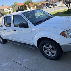 2010 Nissan frontier se