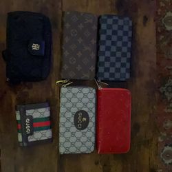 10 Each Wallet