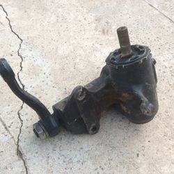 Toyota Pickup 87 Steering Gear Unit