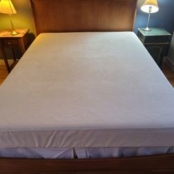Queen Classic Tempur-Pedic Mattress with removable cover