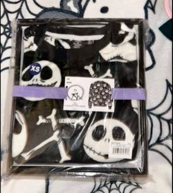 New! Disney Women’s Nightmare Before Christmas Jack Skeleton Fuzzy Sweater Size xs