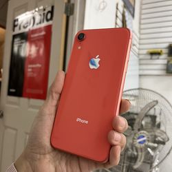 iPhone XR 64gb Unlocked 🧡