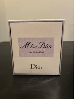 MISS DIOR  (Read The Description)