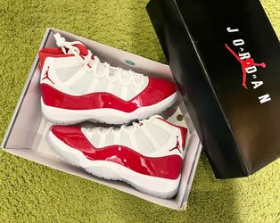 jordan 11 Cherry Size 10 250$