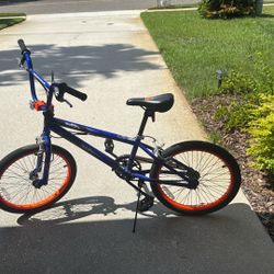 Mongoose Booster Bike - Adjustable Seat And Bars