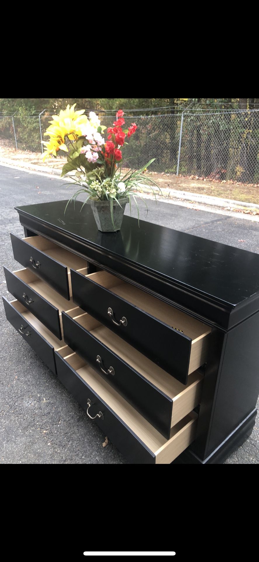 Modern Solid Wood Black Long Dresser With Big Drawers. Drawers Sliding Smoothly. Delivery Available 