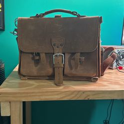 Saddleback Leather Thin Front Pocket Briefcase