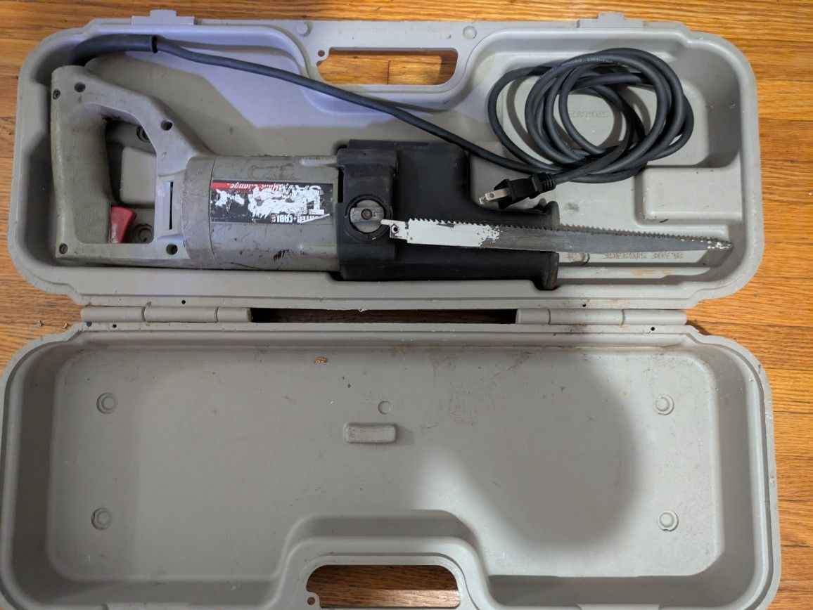🔧 Porter-Cable Orbital Action Reciprocating Saw – Heavy-Duty w/ Case $40 Or Best Offer 