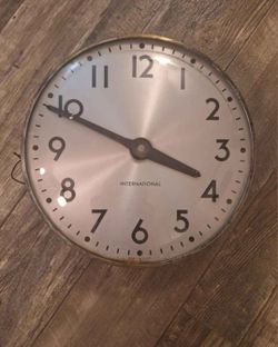 Vtg International Industrial School Glass Face Clock