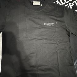 Essentials- White/black - Size S & M 