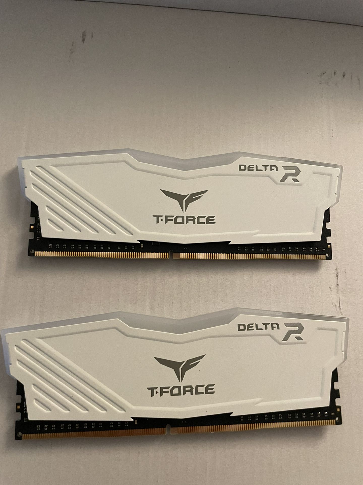 T force delta r ddr4